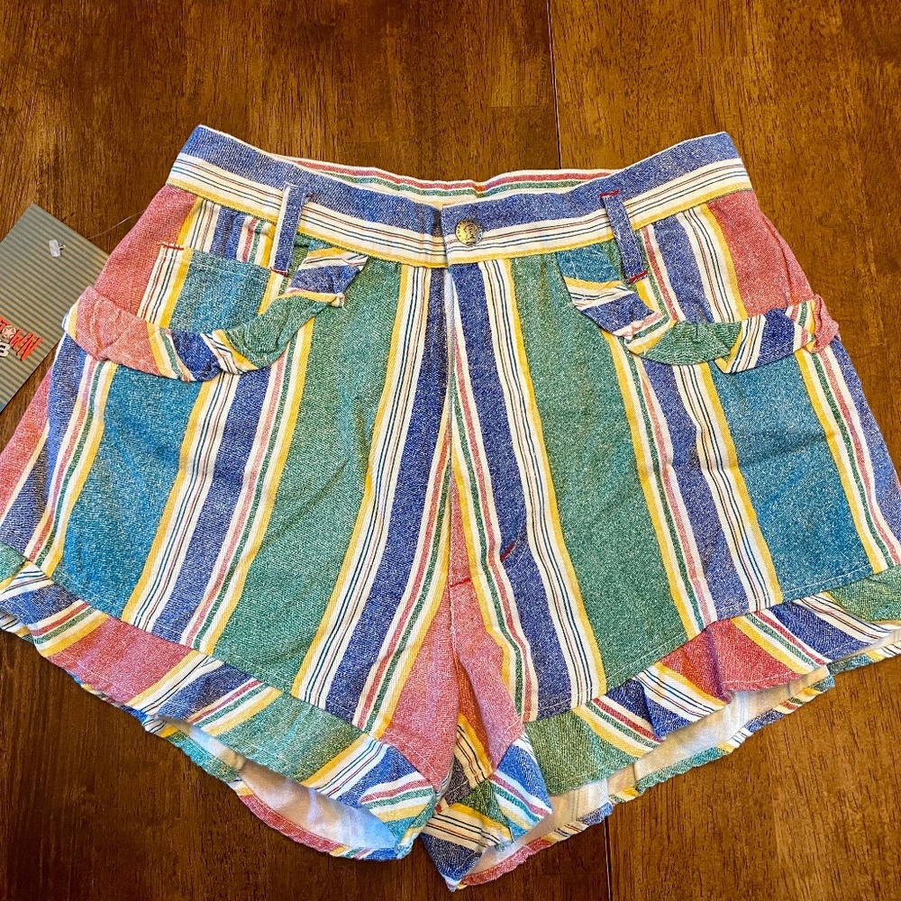 Vintage 90’s Deadstock Camptown Club hot pants